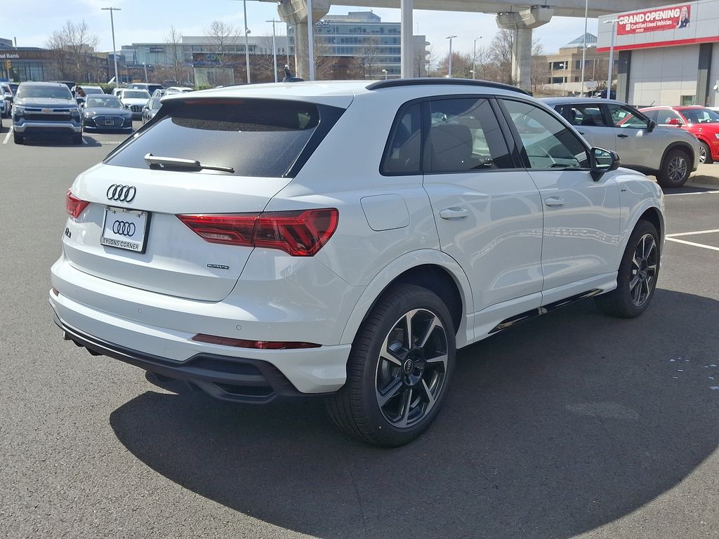 2025 Audi Q3  3
