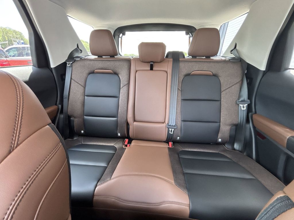 New 2026 Azure Gray Metallic Tri-Coat Ford Outer Banks® image 25
