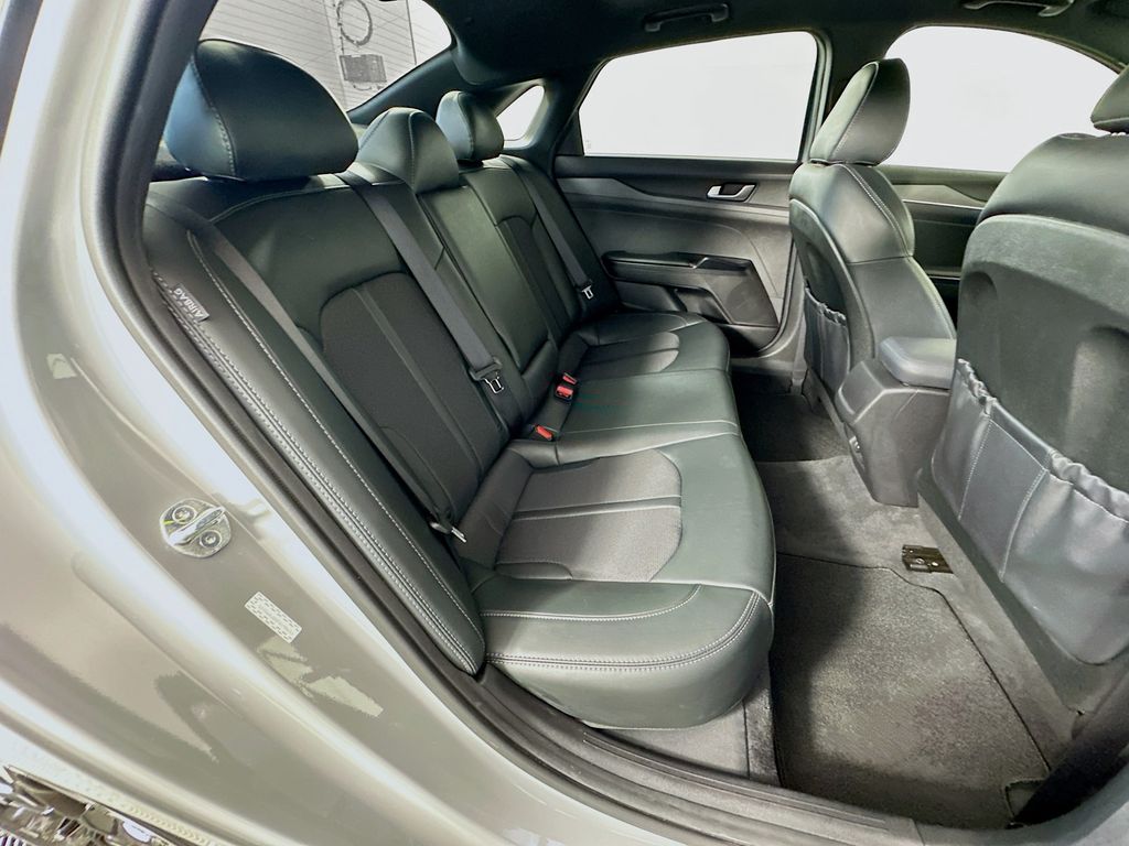 Thumbnail: 2023 Kia K5 - 27