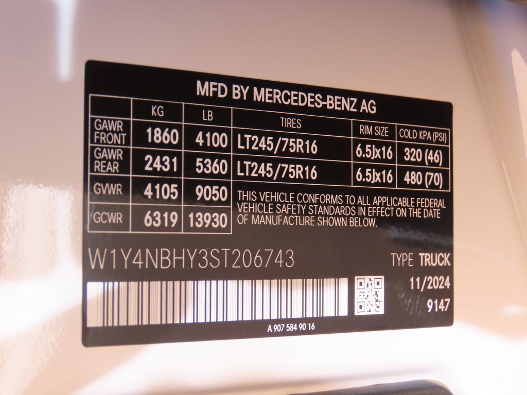 Thumbnail: 2025 Mercedes-Benz Sprinter - 30