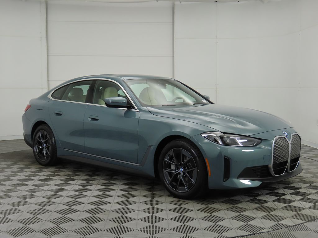 2025 BMW i4 eDrive40 3