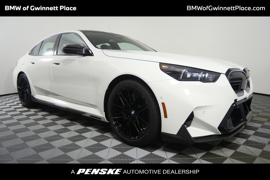Thumbnail: 2026 BMW M5 - 1