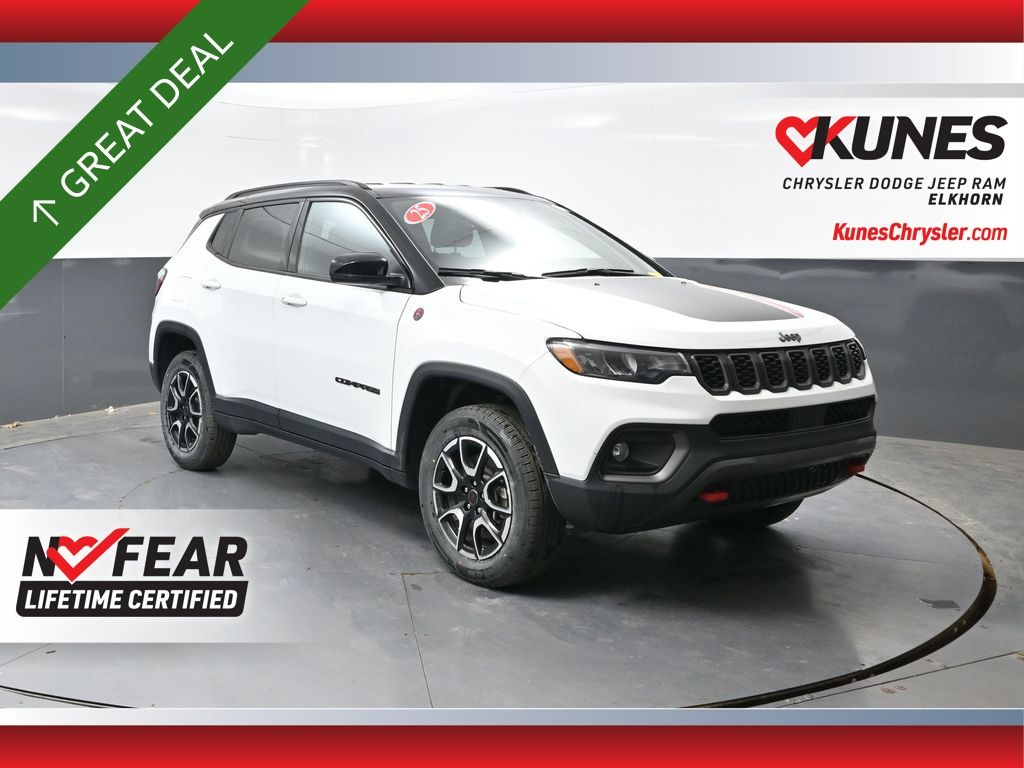 Bright White Clearcoat 2025 Jeep Compass SUV / Crossover Four-Wheel Drive 8-Speed Automatic