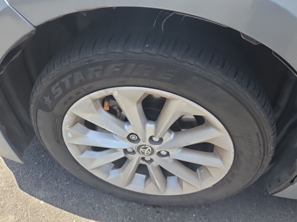 Thumbnail: 2021 Toyota Corolla - 11