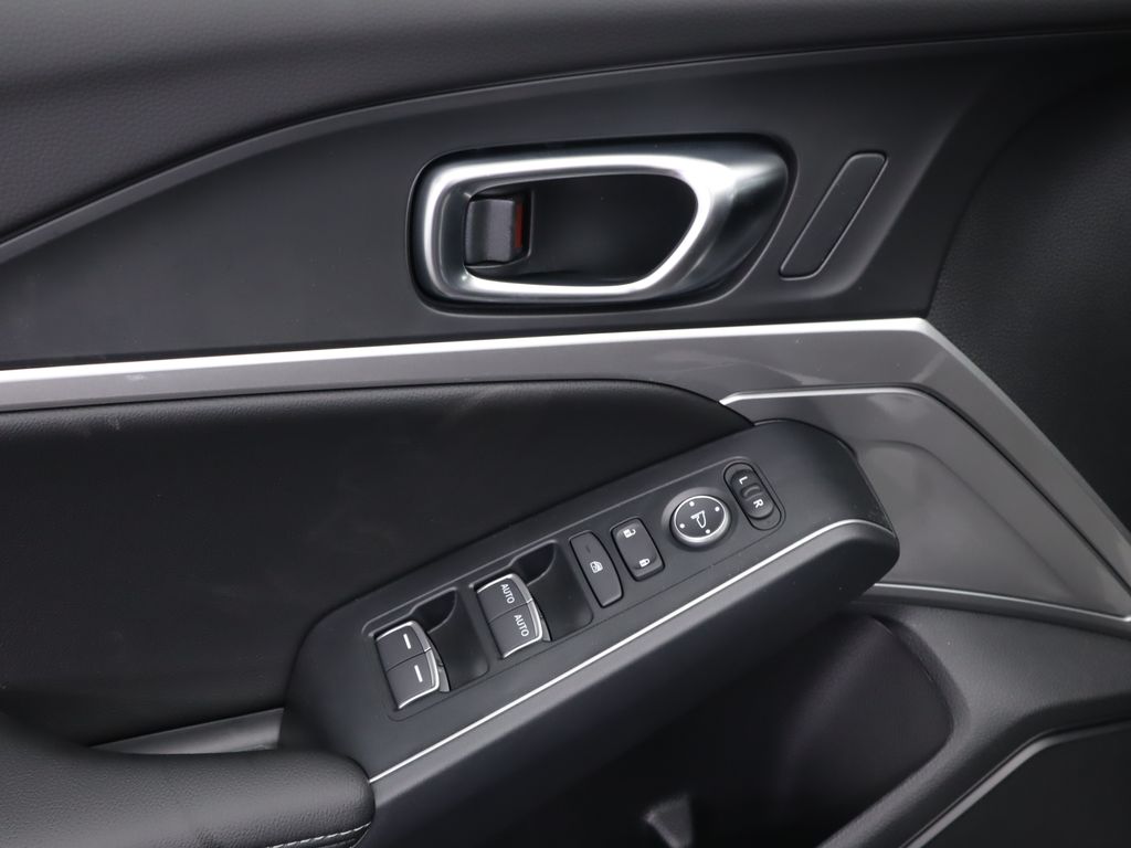 Thumbnail: 2025 Acura Integra - 25