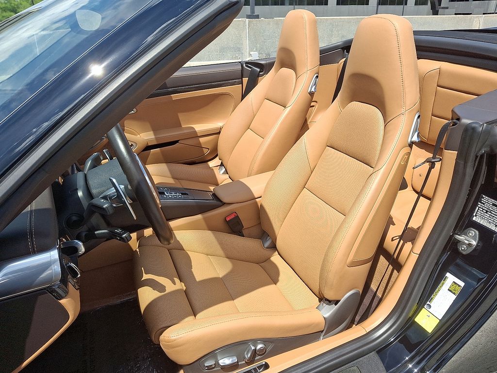 2015 Porsche 911 Turbo S 5