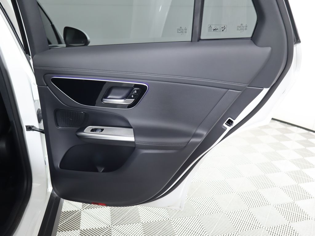 Thumbnail: 2024 Mercedes-Benz GLC - 27