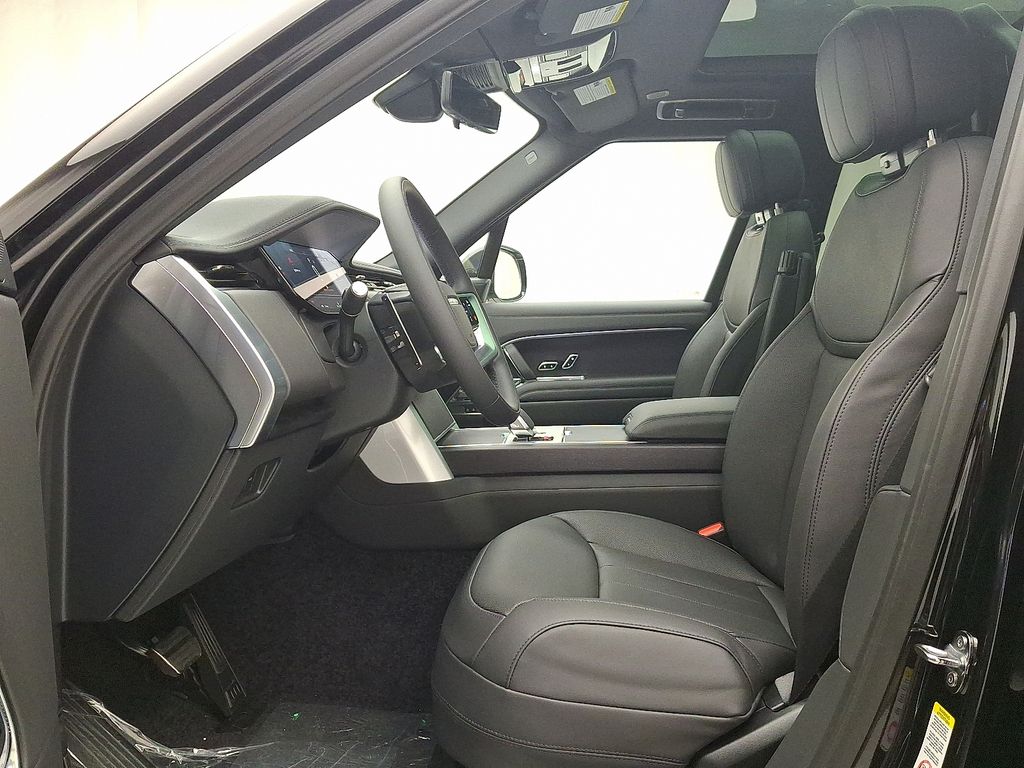 Thumbnail: 2025 Land Rover Range Rover - 8