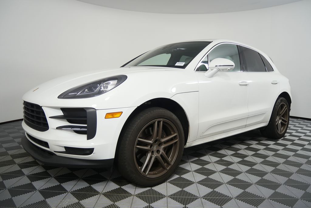 Thumbnail: 2021 Porsche Macan - 7