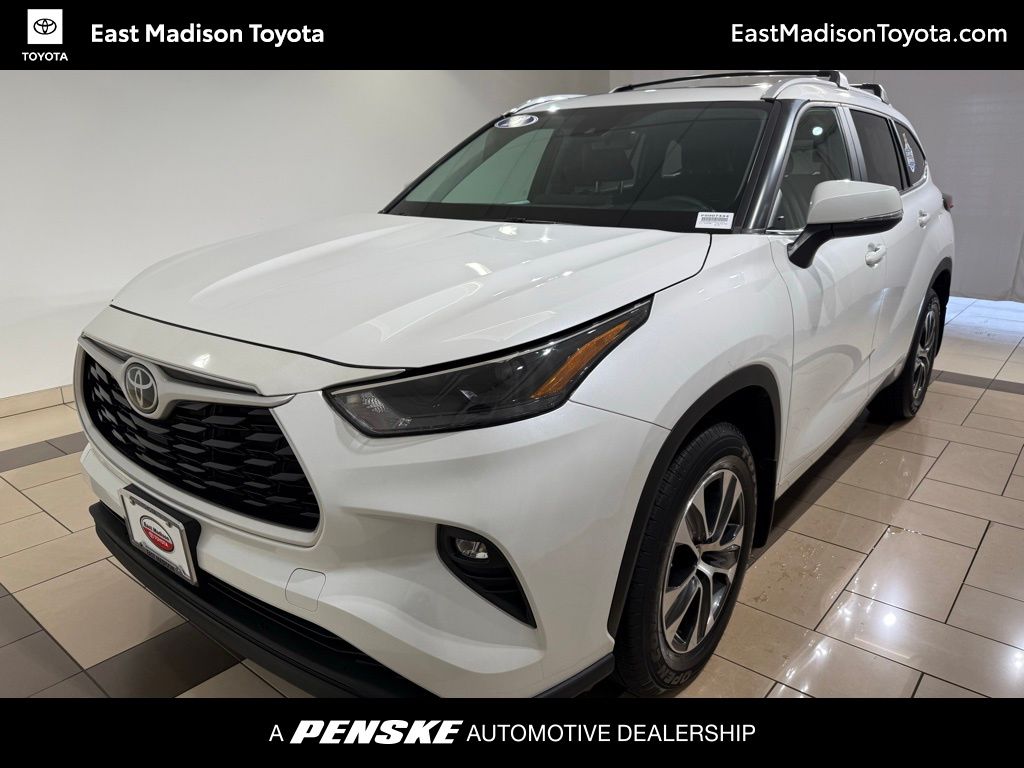 Thumbnail: 2023 Toyota Highlander - 1
