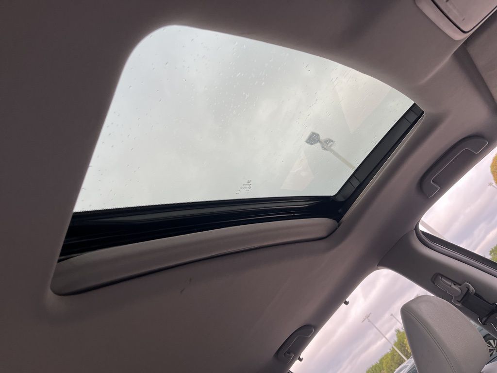 Thumbnail: 2022 Honda Pilot - 31