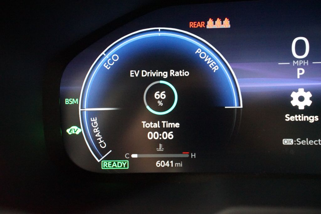 Thumbnail: 2025 Toyota RAV4 - 16