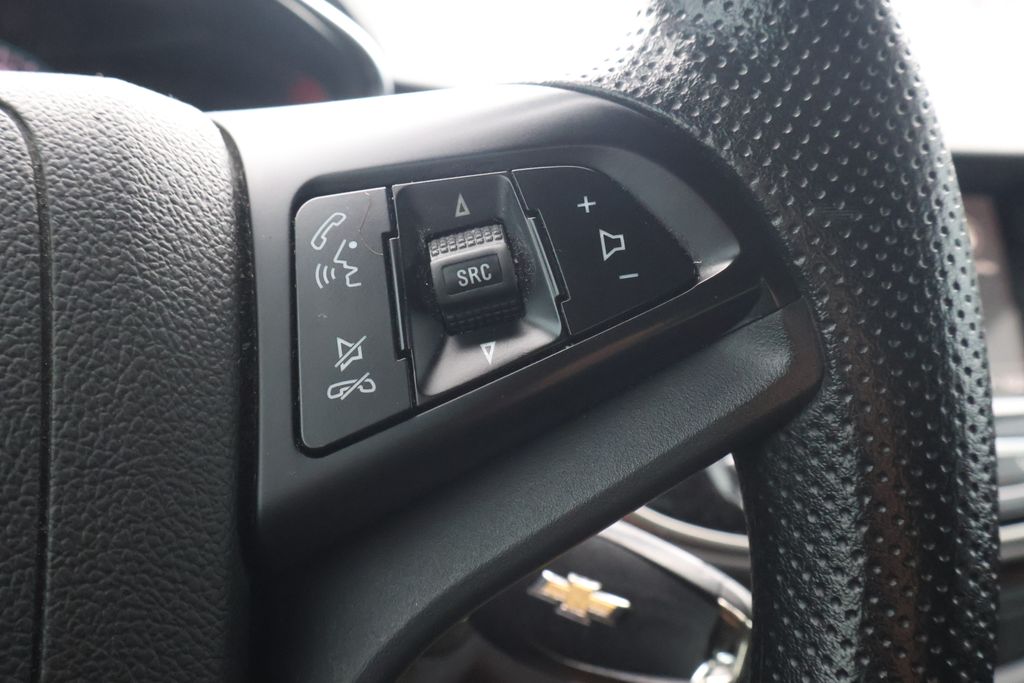 Thumbnail: 2019 Chevrolet Trax - 16