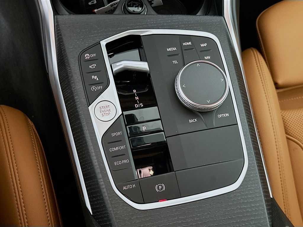 Thumbnail: 2025 BMW 3 Series - 15