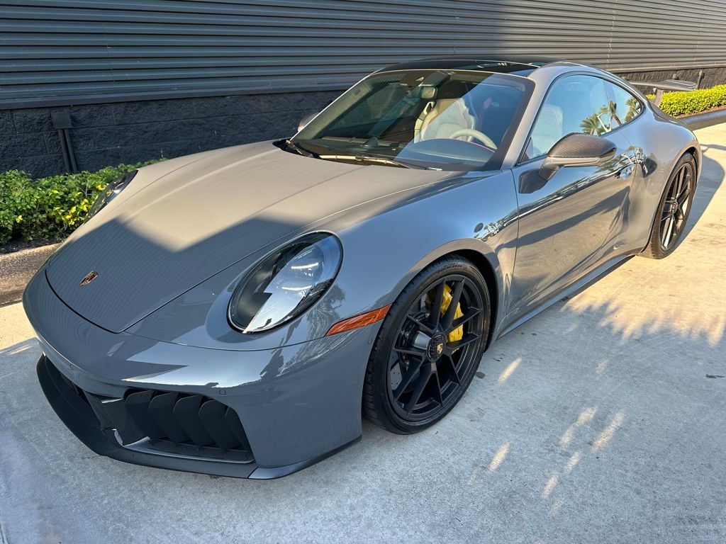 Thumbnail: 2025 Porsche 911 - 7