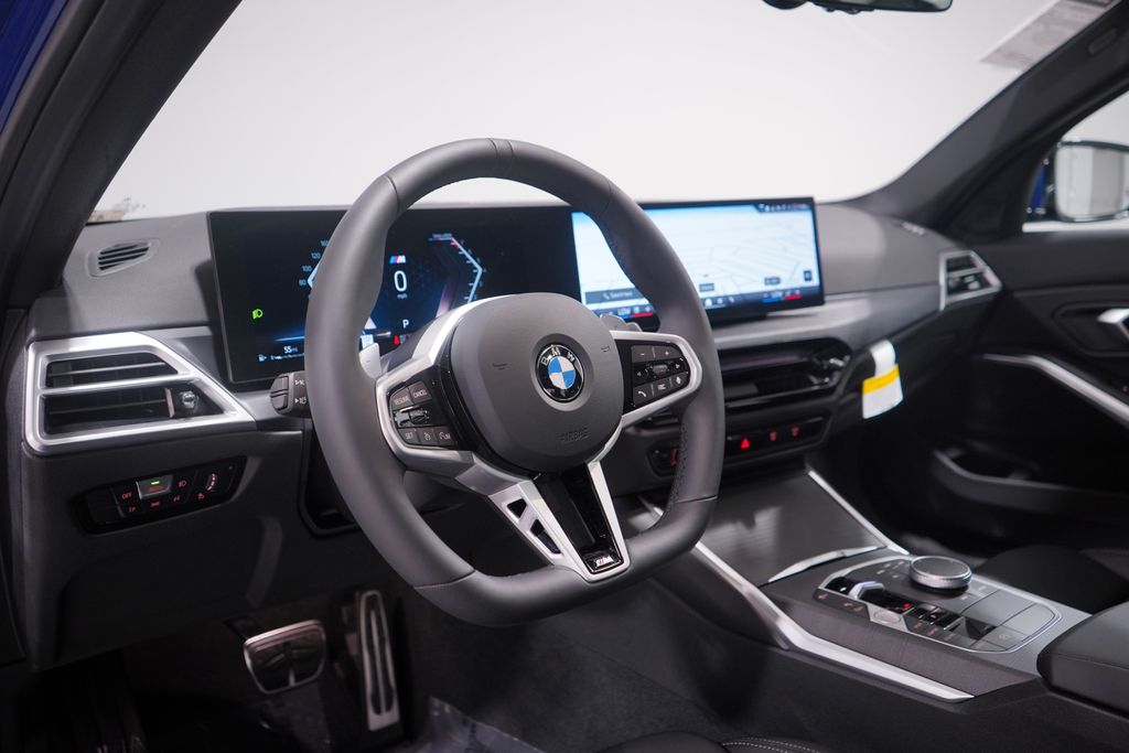 Thumbnail: 2026 BMW 3 Series - 6