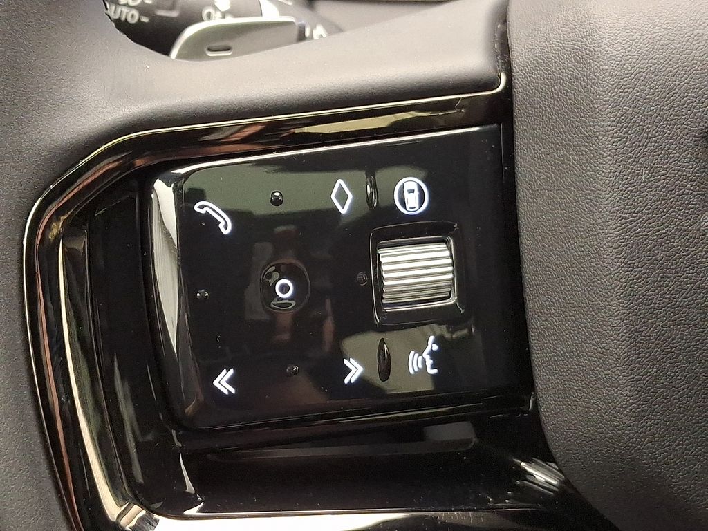 Thumbnail: 2026 Land Rover Range Rover Evoque - 23