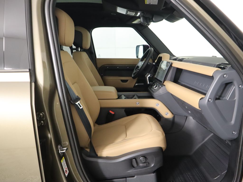 Thumbnail: 2026 Land Rover Defender - 22