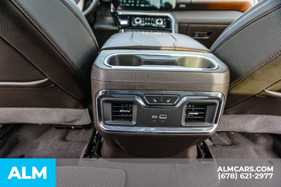 Used 2025 White GMC Denali image 31