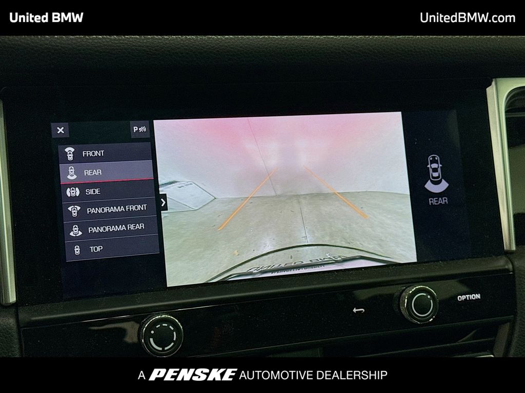 Thumbnail: 2023 Porsche Macan - 9