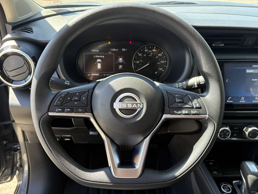 2024 Nissan Kicks SV