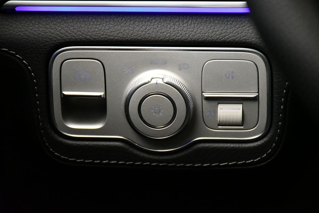 Thumbnail: 2026 Mercedes-Benz GLE - 21