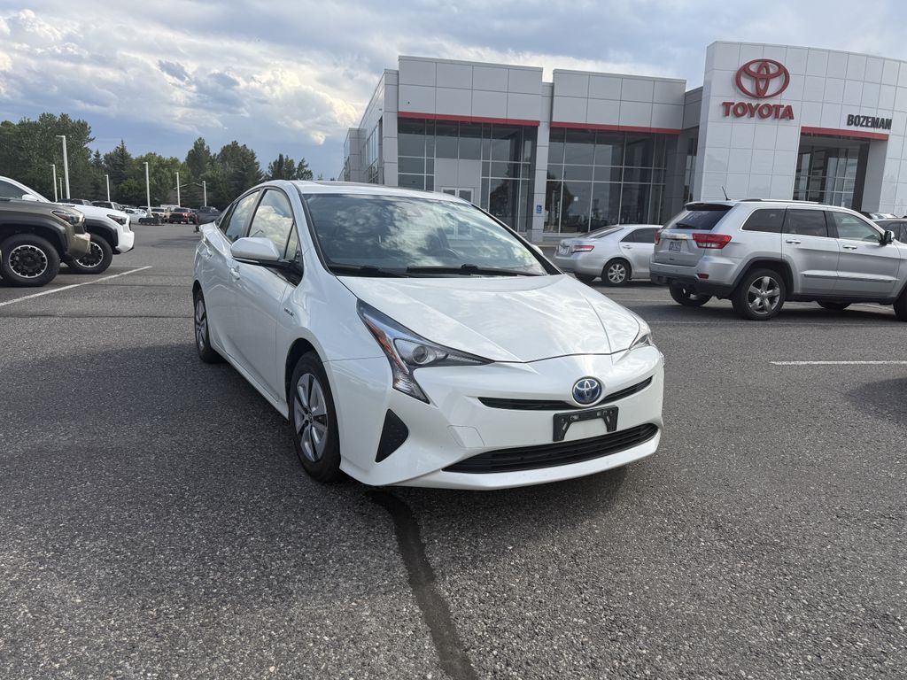  2016 Toyota Prius Four FWD   