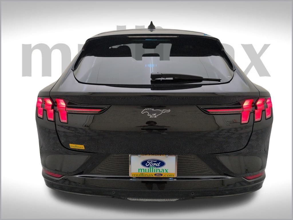 2024 Ford Mustang Mach-E Premium photo 30