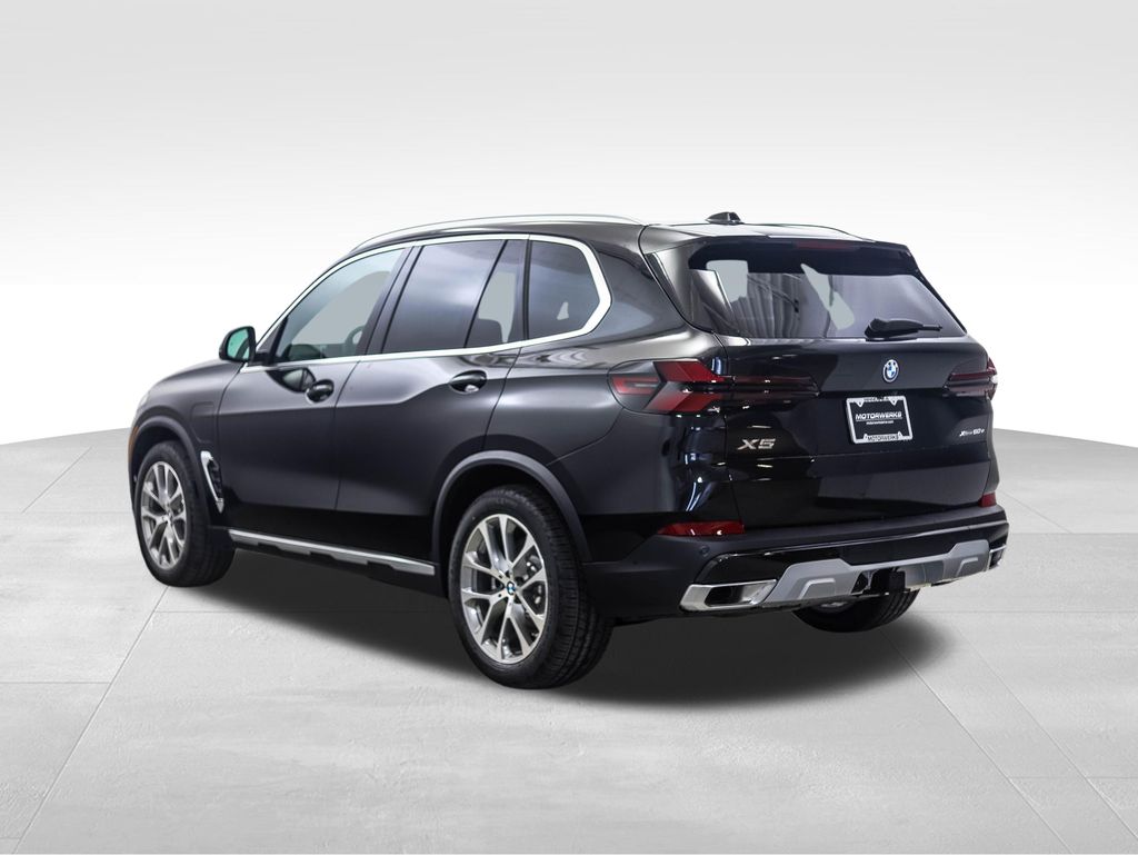 Thumbnail: 2026 BMW X5 - 3