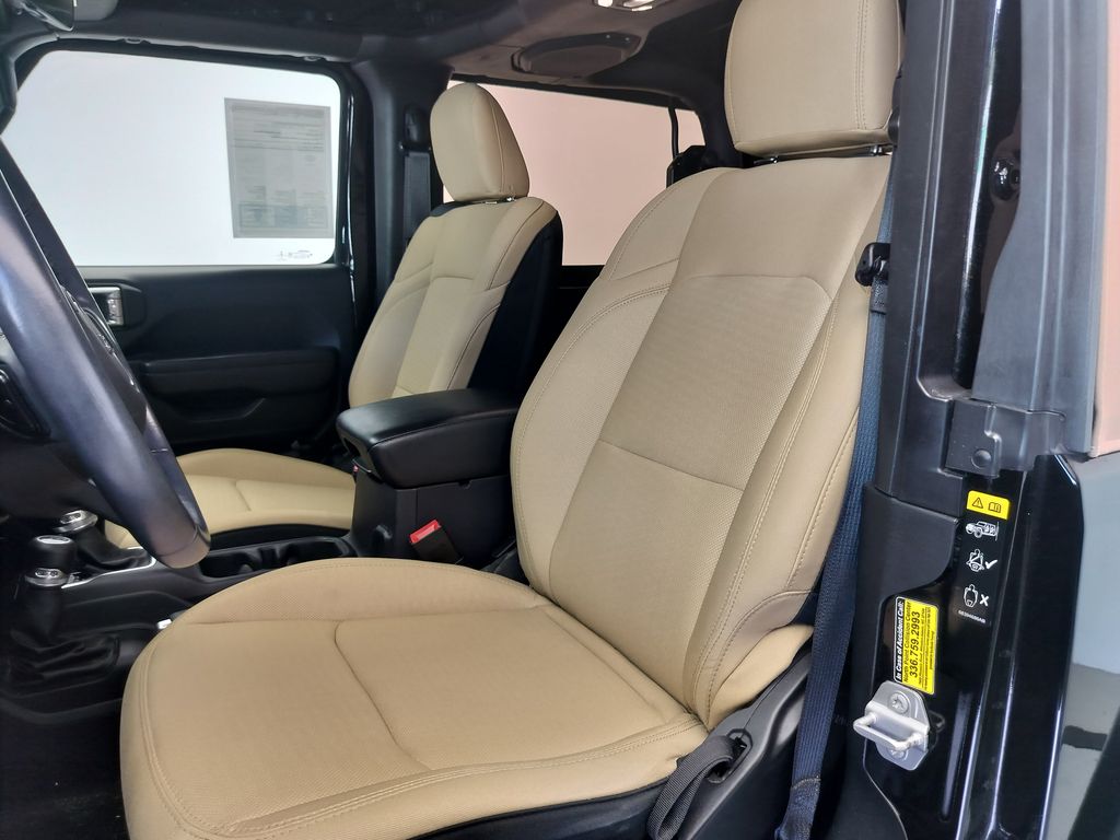 Thumbnail: 2021 Jeep Wrangler - 14
