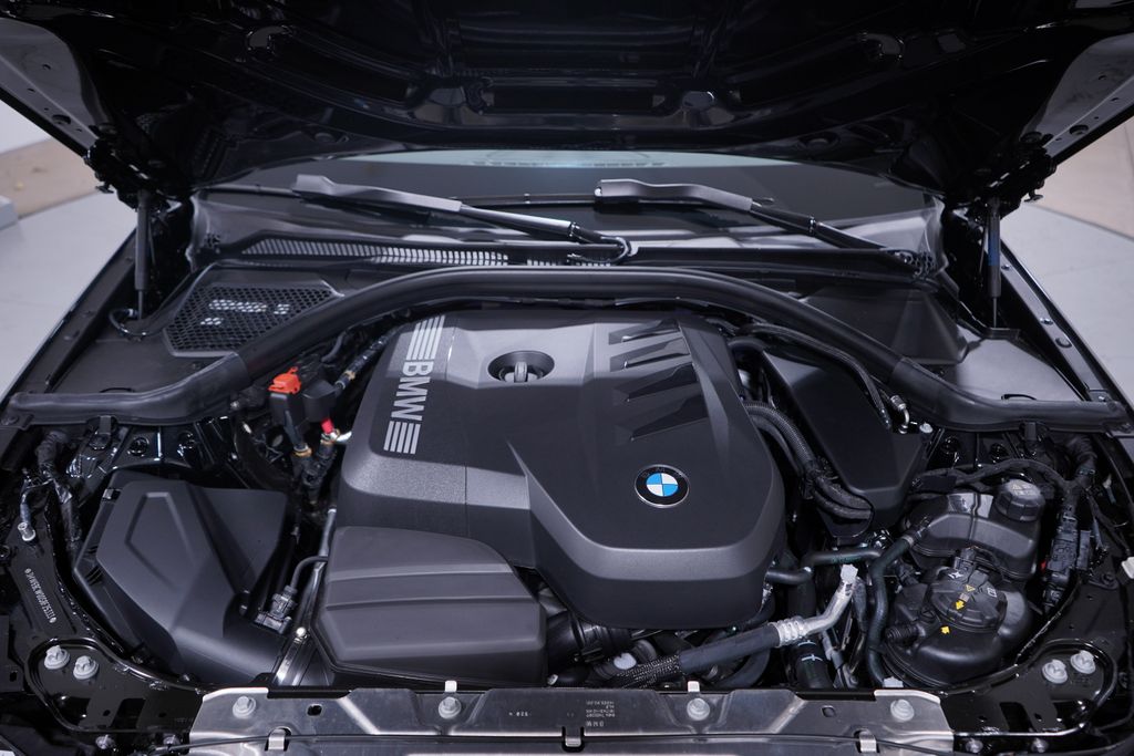 Thumbnail: 2025 BMW 3 Series - 24
