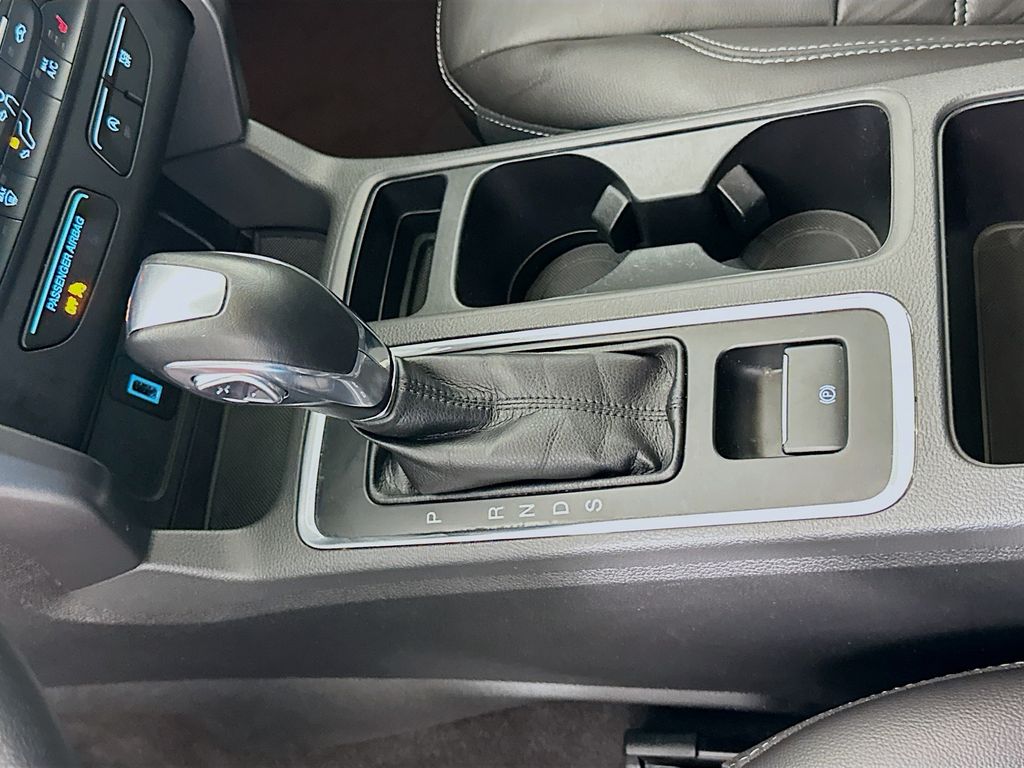 Thumbnail: 2018 Ford Escape - 16