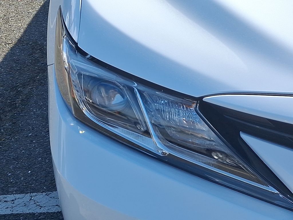 2022 Toyota Camry LE 9
