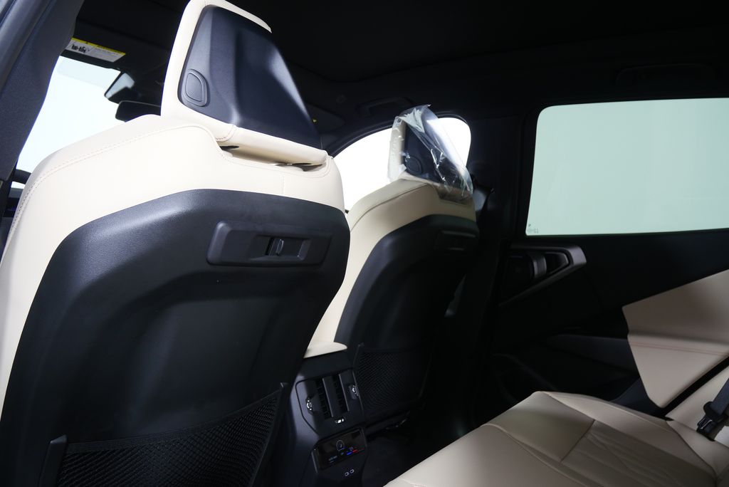 Thumbnail: 2026 BMW X3 - 17