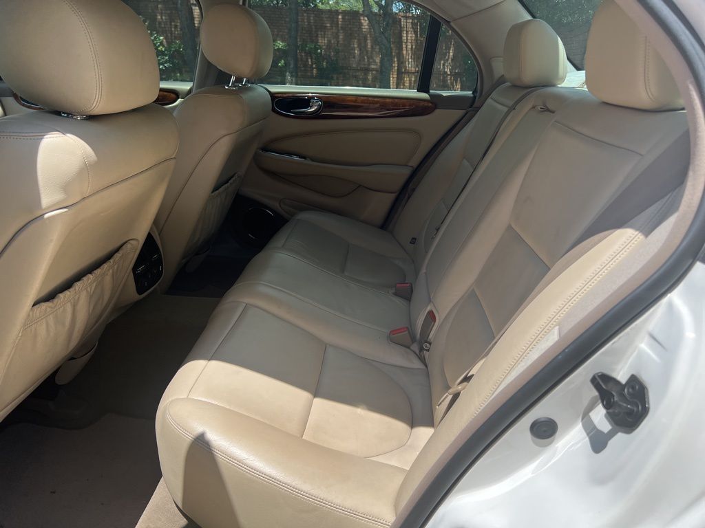 2004 Jaguar XJ-Series XJ8 photo
