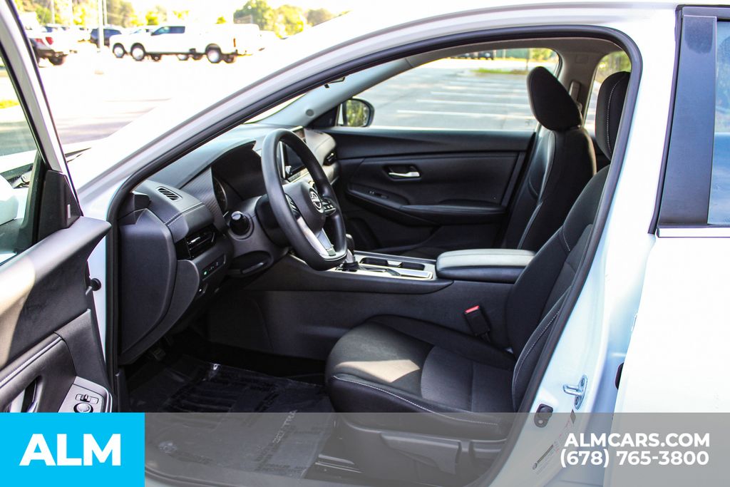 Used 2024 White Nissan SV image 15
