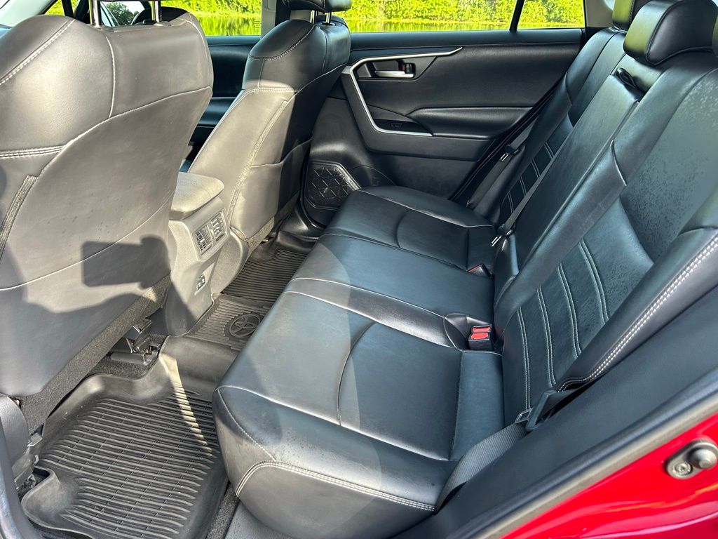 Thumbnail: 2019 Toyota RAV4 - 13