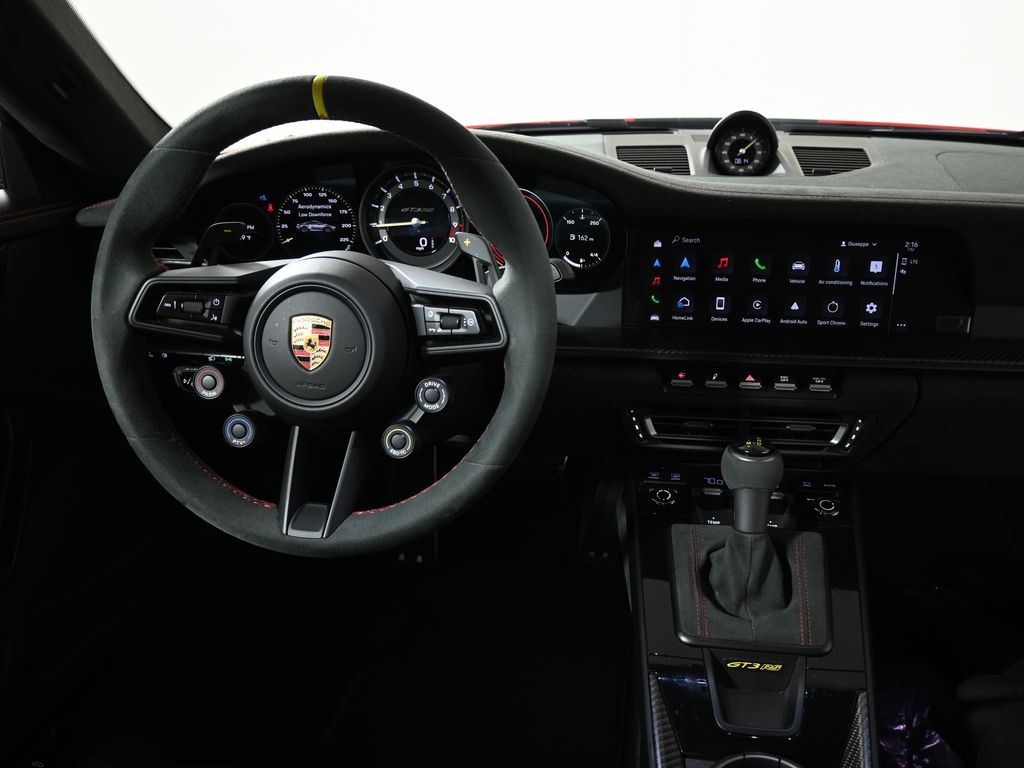 Thumbnail: 2025 Porsche 911 - 16