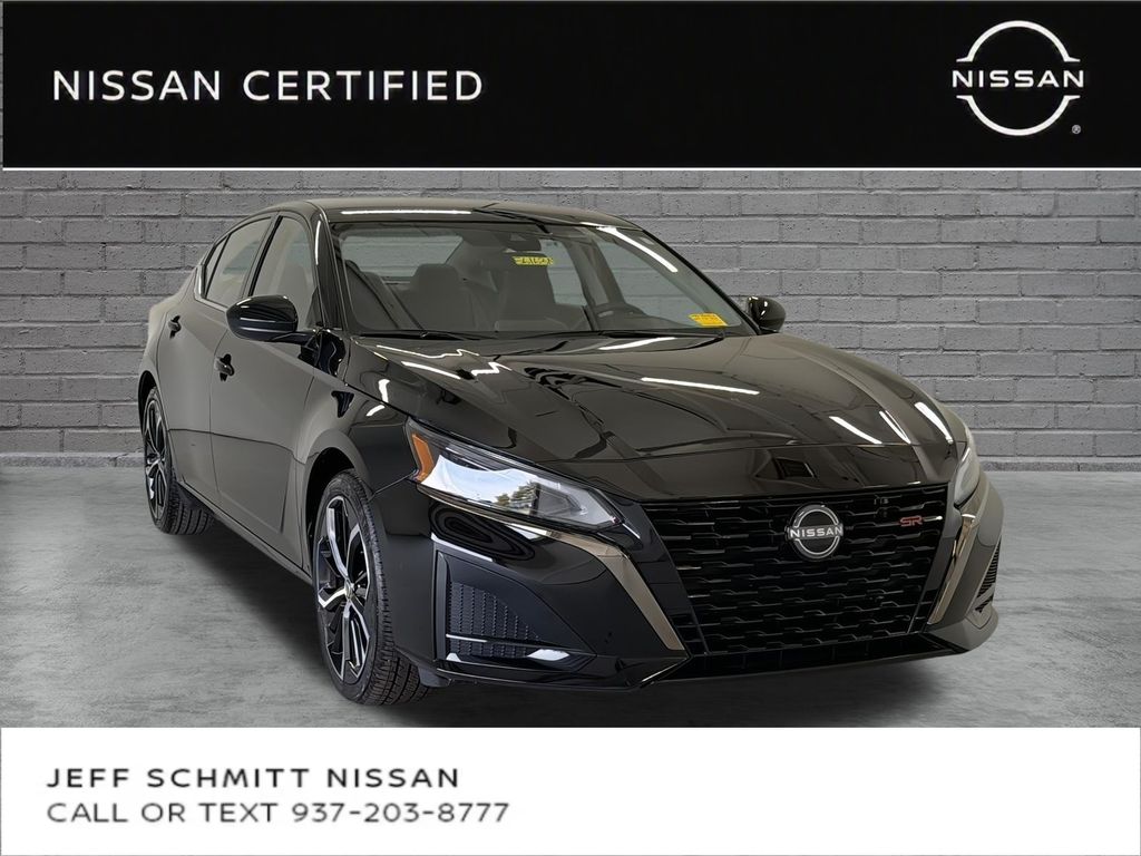 Super Black 2025 Nissan Altima Sedan Front-Wheel Drive Continuously Variable Transmission