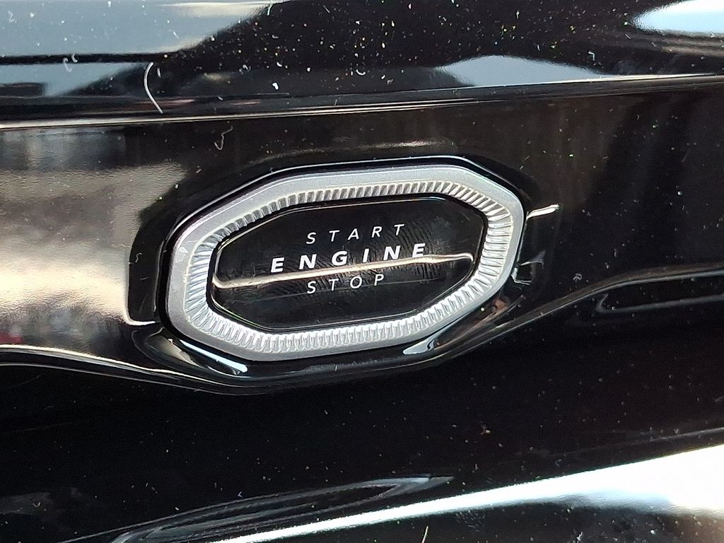 New 2026 Jeep Grand Cherokee SUV