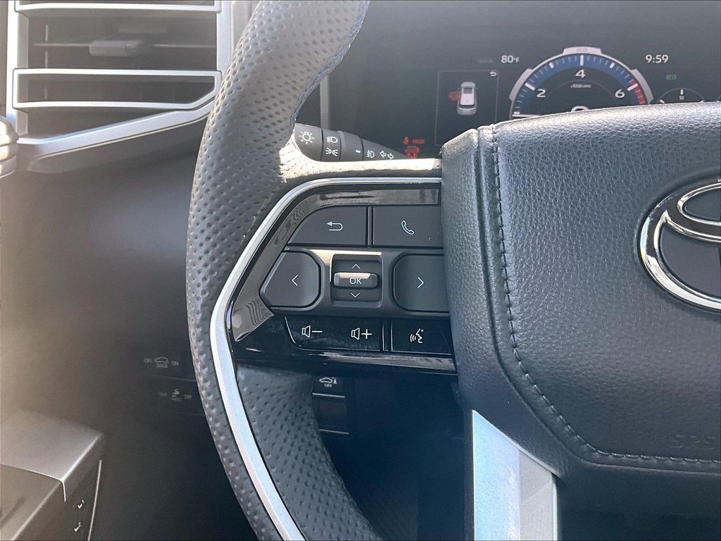 2024 Toyota Sequoia — photo 24