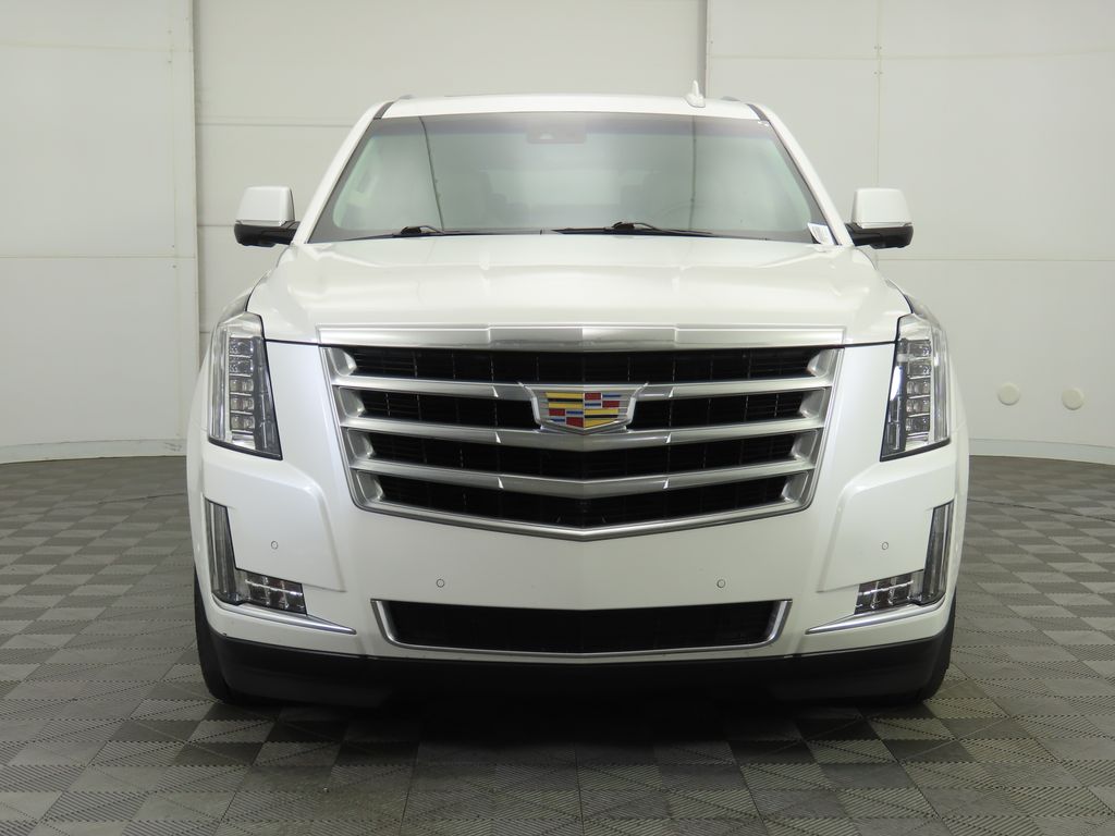 2017 Cadillac Escalade Luxury 2