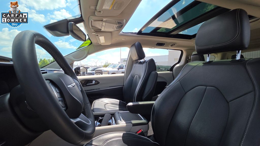 2023 Chrysler Pacifica Limited - Photo 22