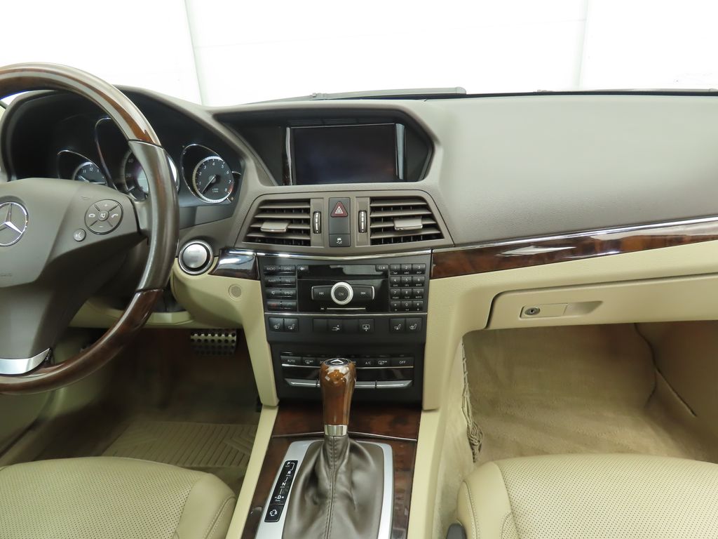 Thumbnail: 2010 Mercedes-Benz E-Class - 13