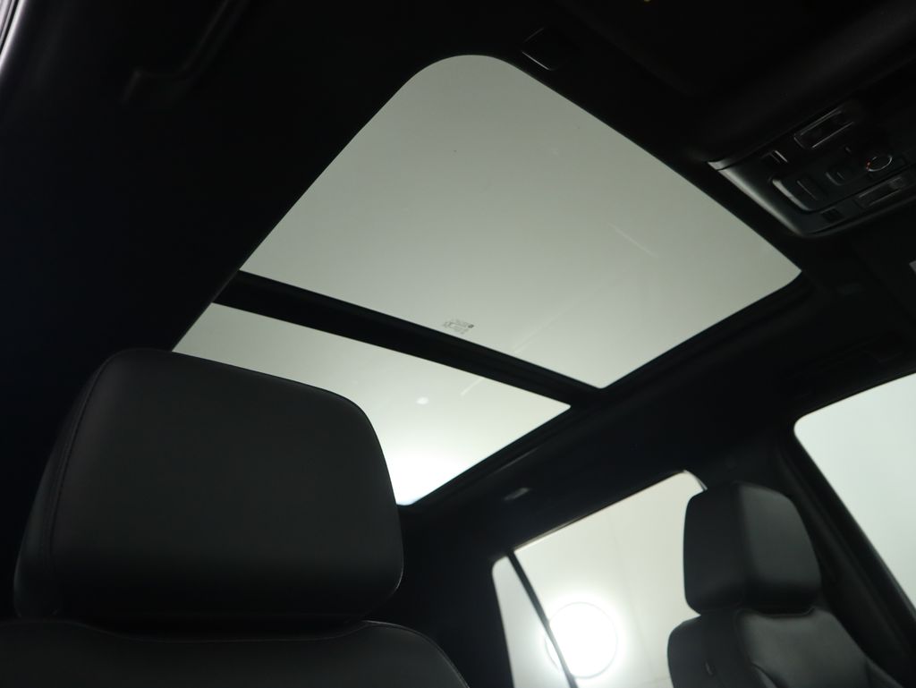 Thumbnail: 2023 Chevrolet Tahoe - 18