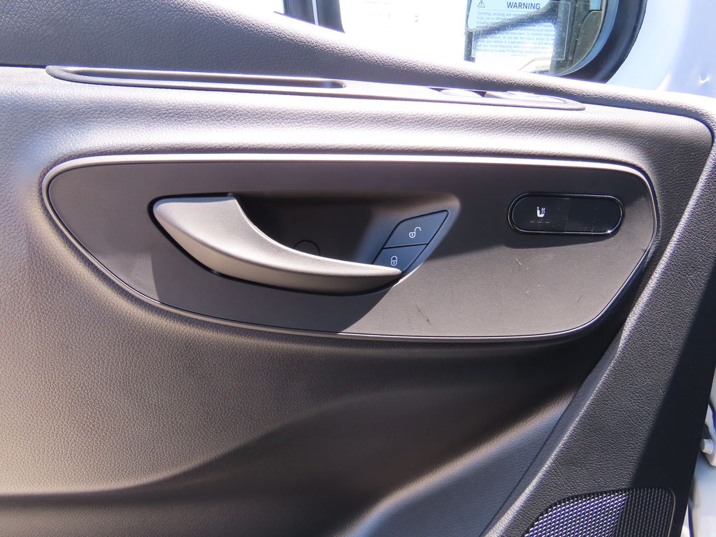 Thumbnail: 2025 Mercedes-Benz Sprinter - 21