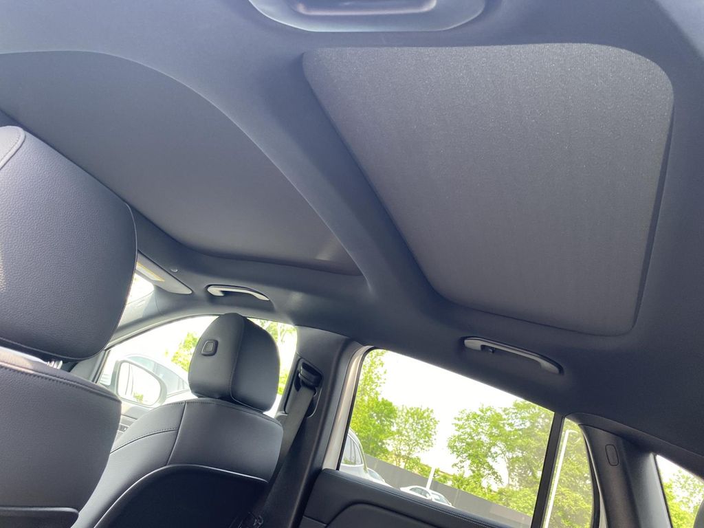 2025 Mercedes-Benz GLA 250 15