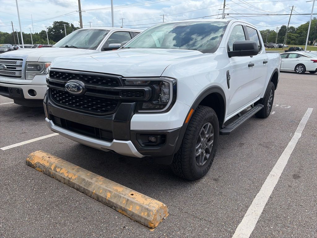 Oxford White 2025 Ford Ranger XLT SuperCrew 4WD Pickup Truck Four-Wheel Drive Automatic