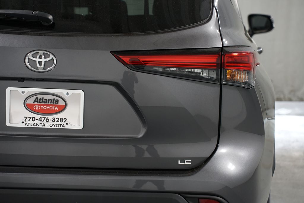 Thumbnail: 2023 Toyota Highlander - 10