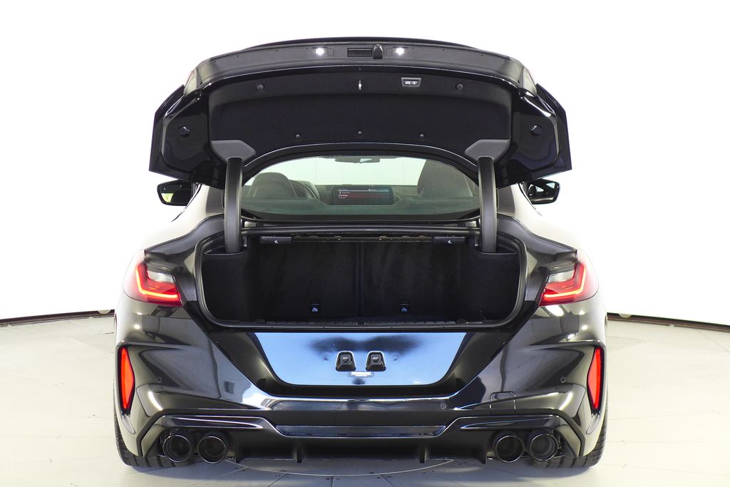 Thumbnail: 2023 BMW M8 - 11